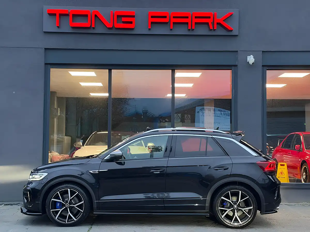 Used 2024 Volkswagen T-Roc R Black - Interior and Exterior details 10