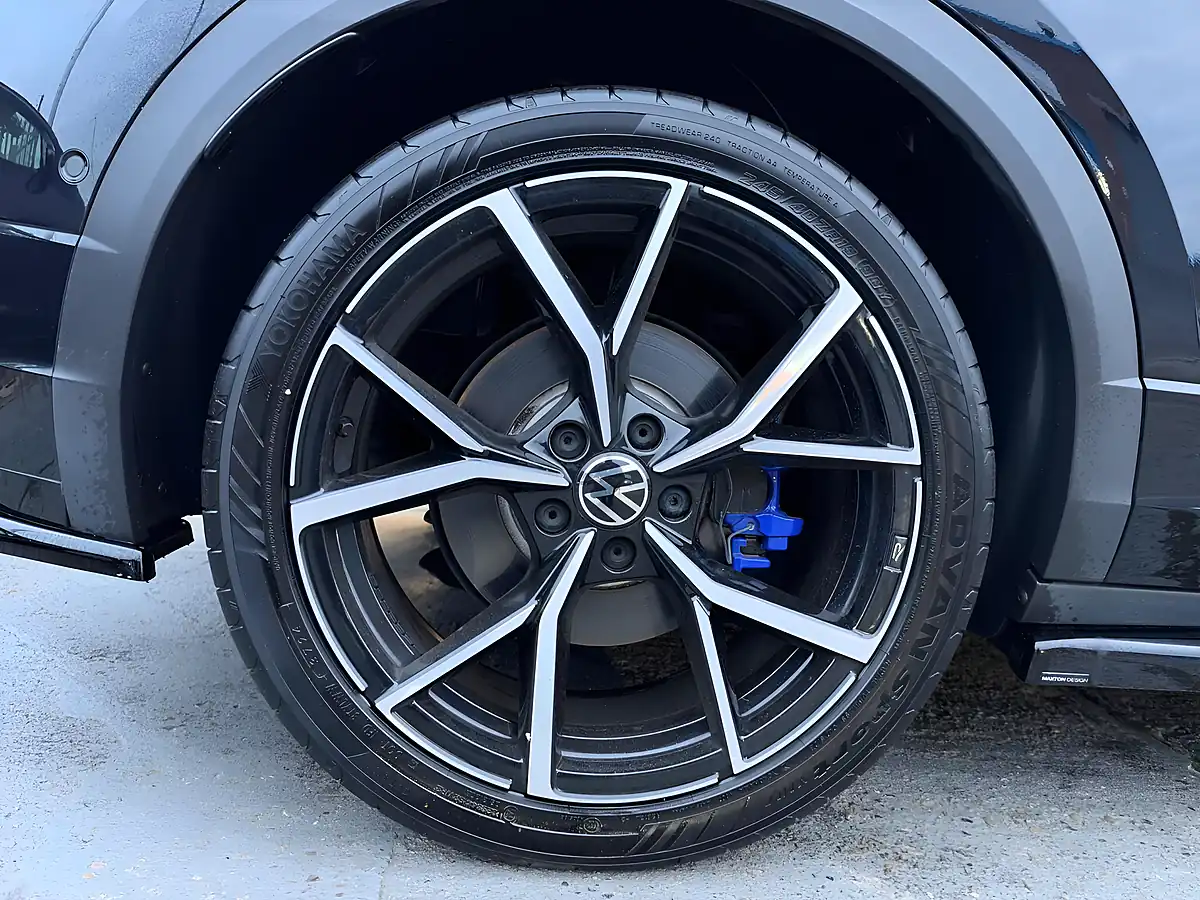 Used 2024 Volkswagen T-Roc R Black - Interior and Exterior details 20