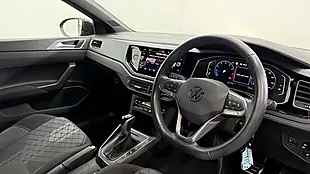 Used 2024 Volkswagen Taigo R-Line Green - Interior and Exterior details 11