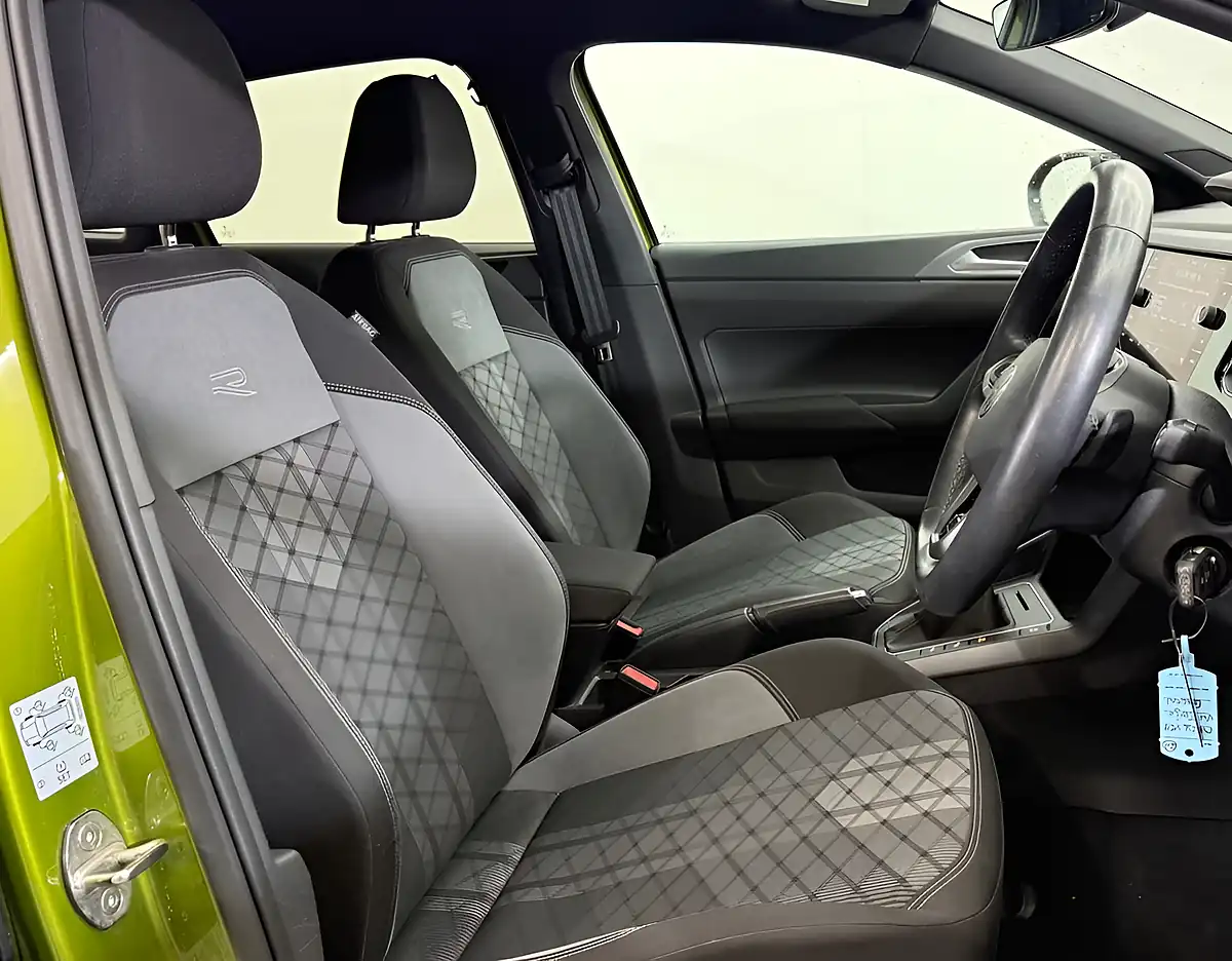 Used 2024 Volkswagen Taigo R-Line Green - Interior and Exterior details 12
