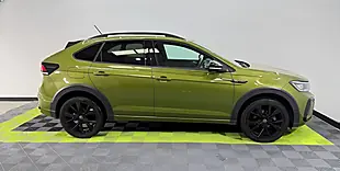 Used 2024 Volkswagen Taigo R-Line Green - Interior and Exterior details 8