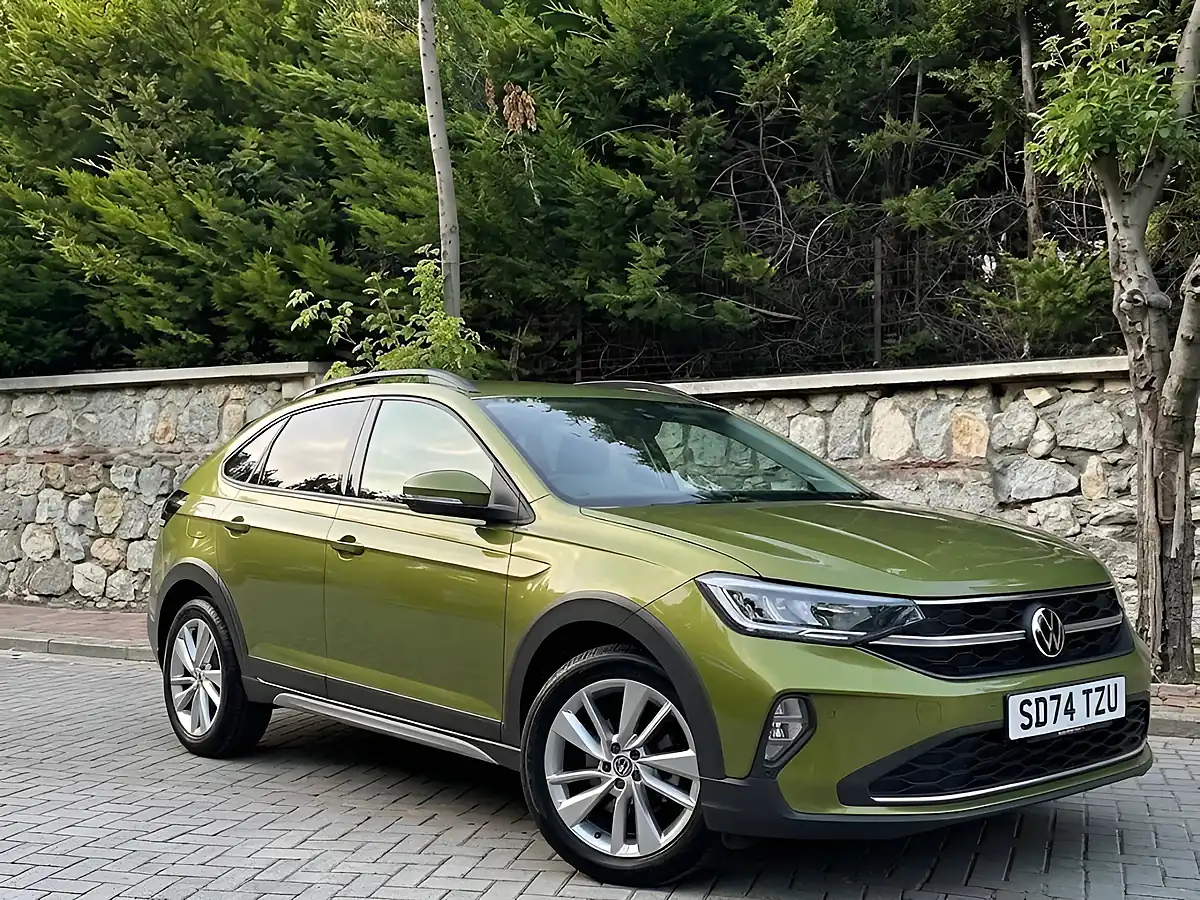 Used 2024 Volkswagen Tiago Life Green Metallic - Interior and Exterior details 2