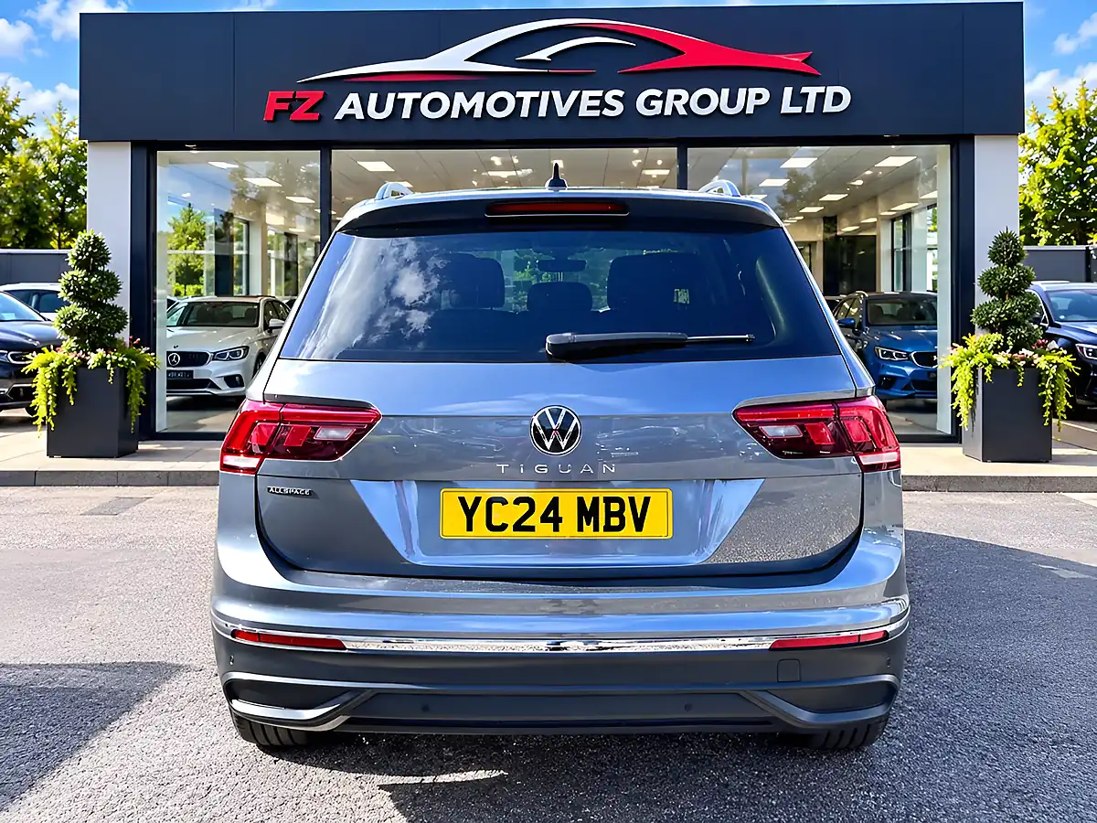 Used 2024 Volkswagen Tiguan Allspace Life Grey - Interior and Exterior details 7