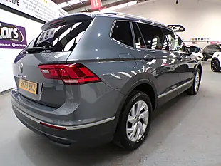 Used 2024 Volkswagen Tiguan Allspace Life Grey - Interior and Exterior details 8
