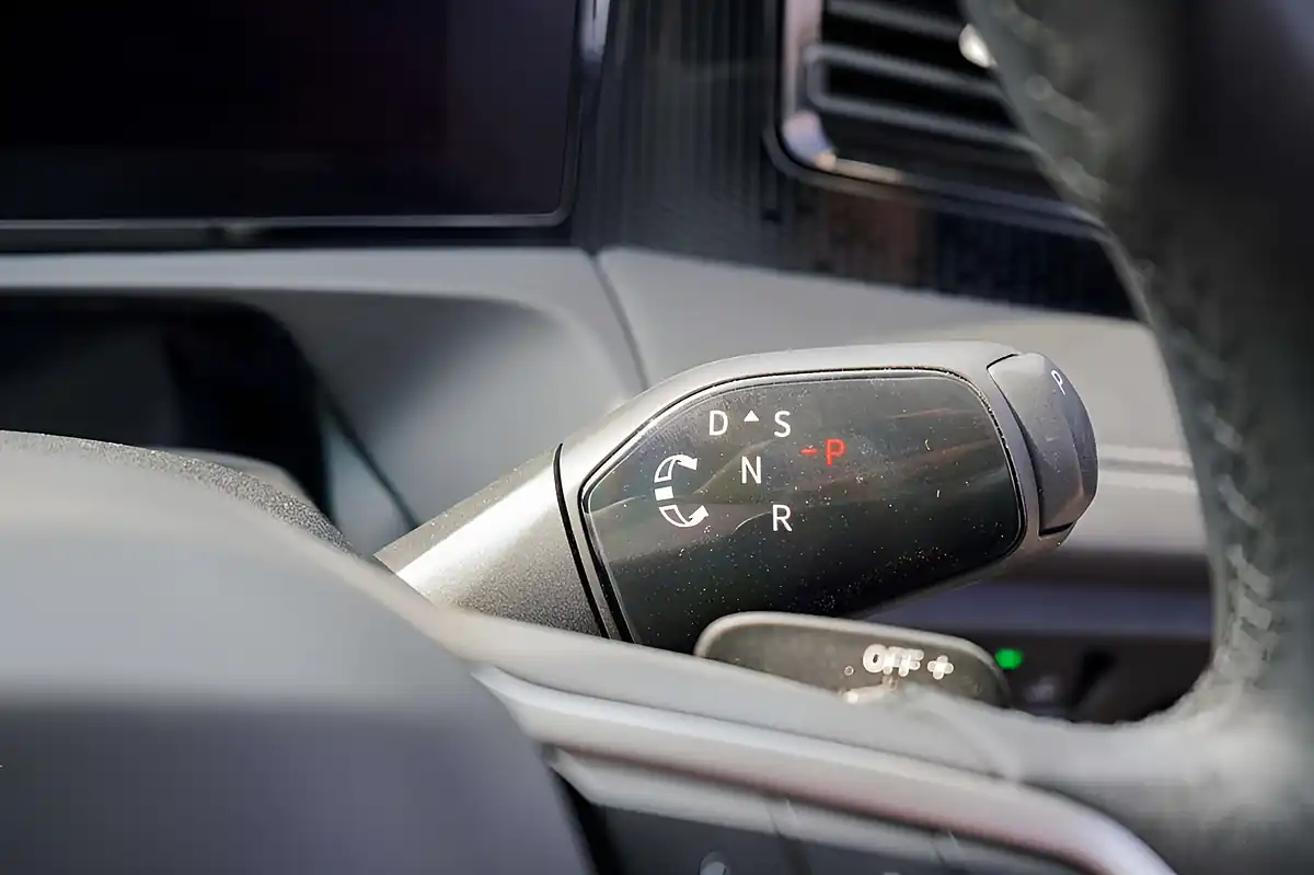 Used 2024 Volkswagen Tiguan Match Grey - Interior and Exterior details 11