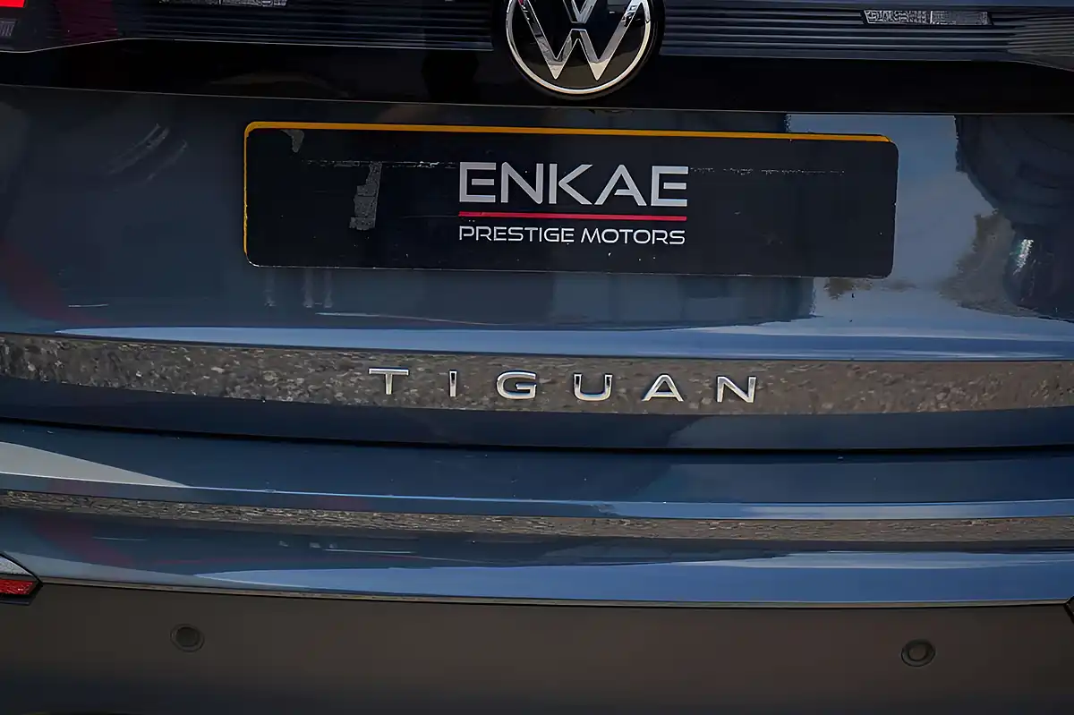 Used 2024 Volkswagen Tiguan Match Grey - Interior and Exterior details 16