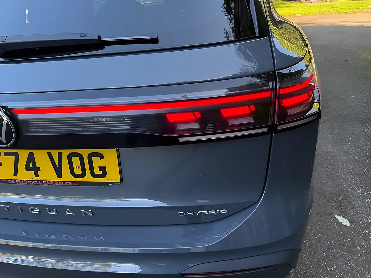 Used 2024 Volkswagen Tiguan Match Grey - Interior and Exterior details 19