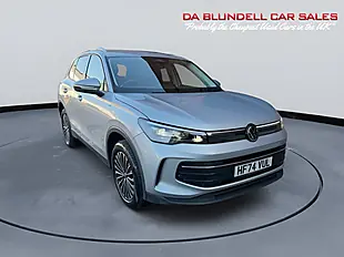 Used 2024 Volkswagen Tiguan Match Silver - Interior and Exterior details 11