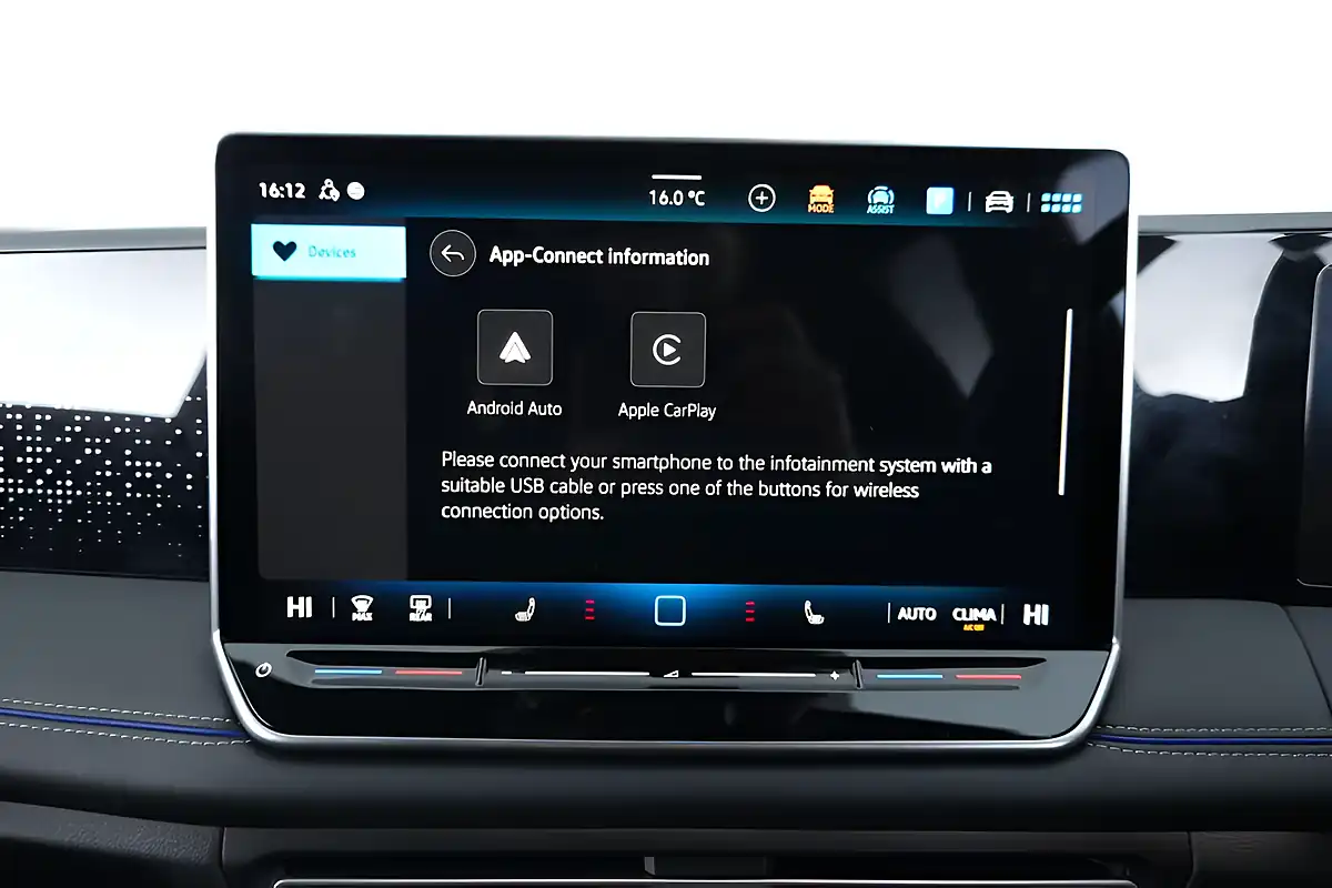Used 2024 Volkswagen Tiguan R-Line Black - Interior and Exterior details 14