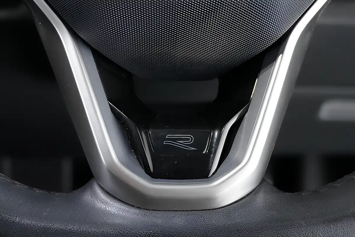 Used 2024 Volkswagen Tiguan R-Line Black - Interior and Exterior details 20