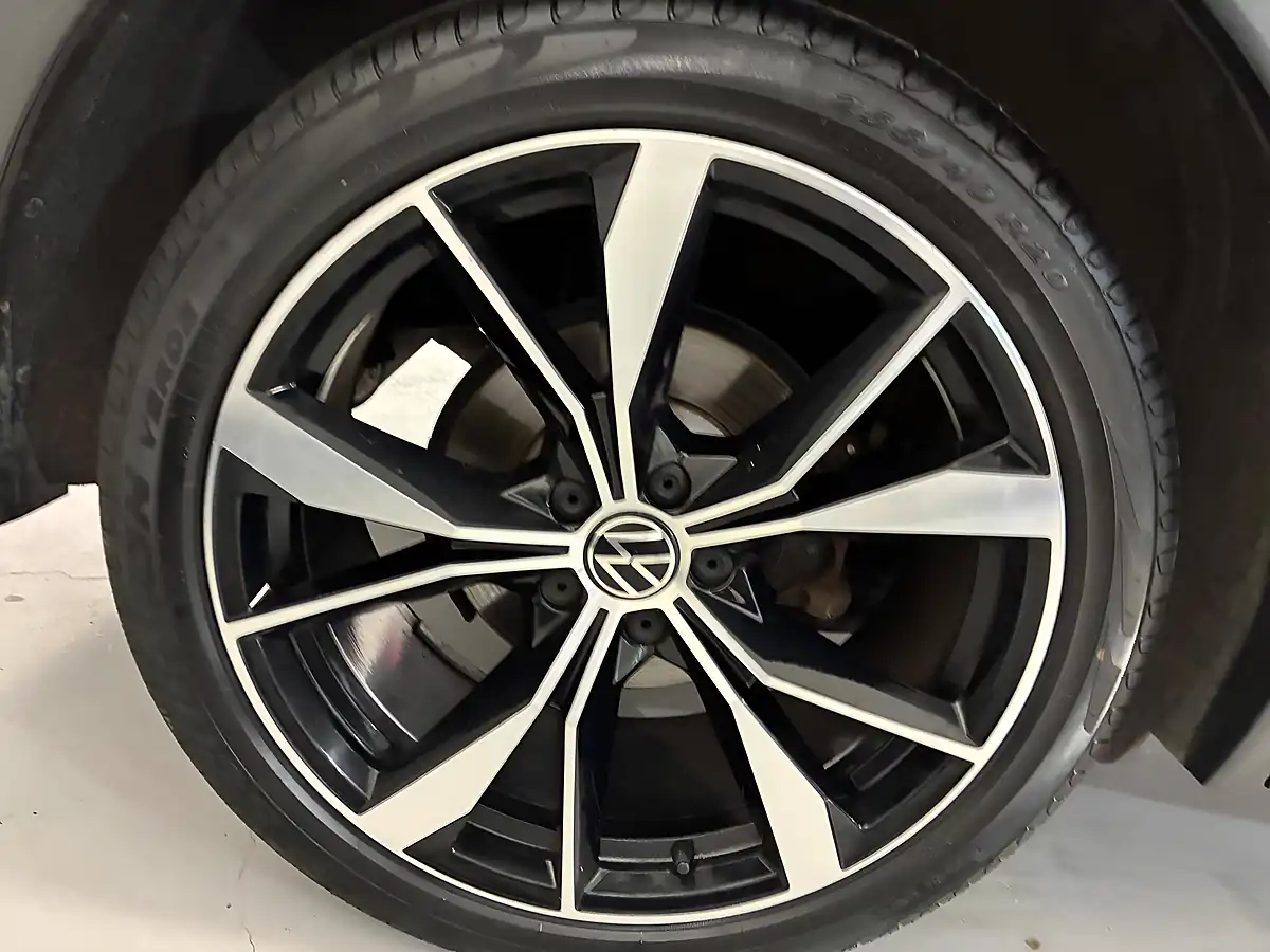 Used 2024 Volkswagen Tiguan R-Line Edition Black - Interior and Exterior details 7