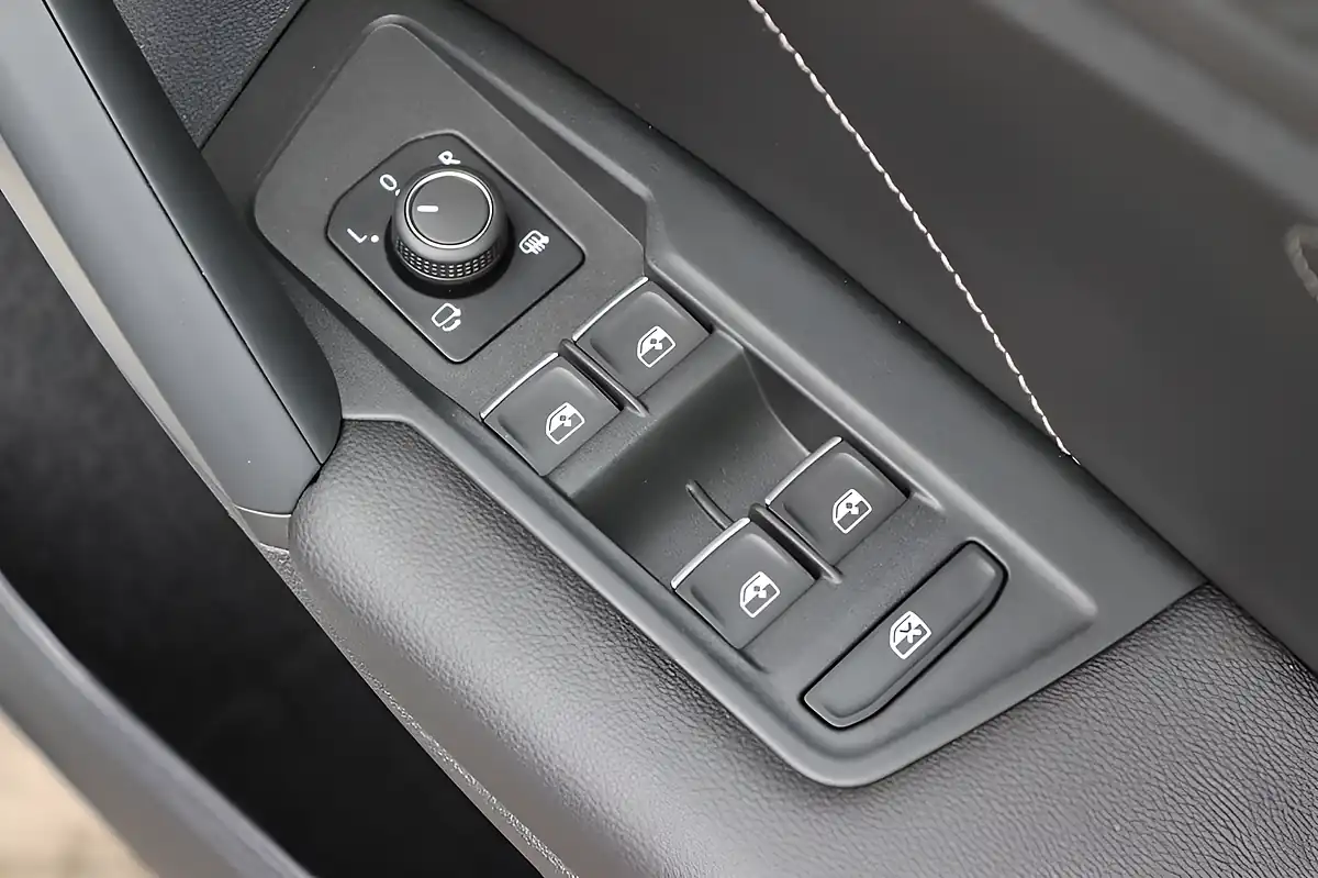 Used 2024 Volkswagen Tiguan R-Line Edition White - Interior and Exterior details 16
