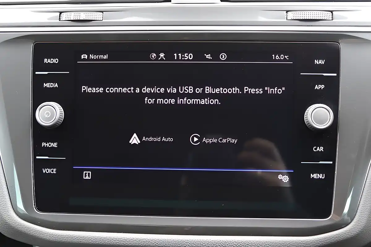 Used 2024 Volkswagen Tiguan R-Line Edition White - Interior and Exterior details 9