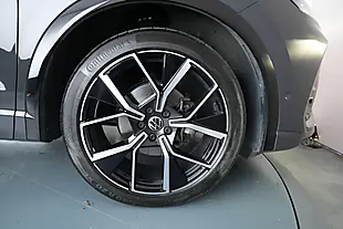 Used 2024 Volkswagen Tiguan R-Line Grey - Interior and Exterior details 12