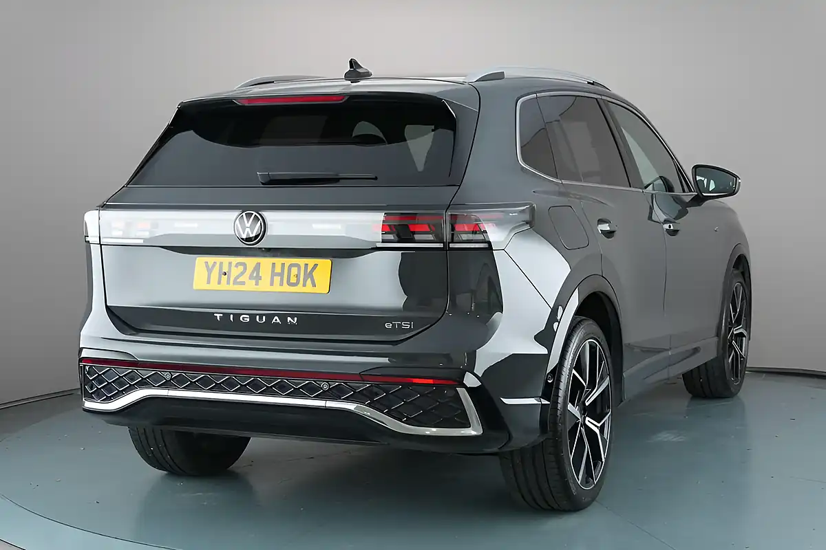 Used 2024 Volkswagen Tiguan R-Line Grey - Interior and Exterior details 8