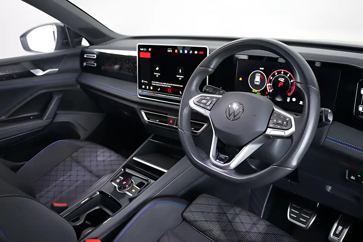 Used 2024 Volkswagen Tiguan R-Line Grey - Interior and Exterior details 9