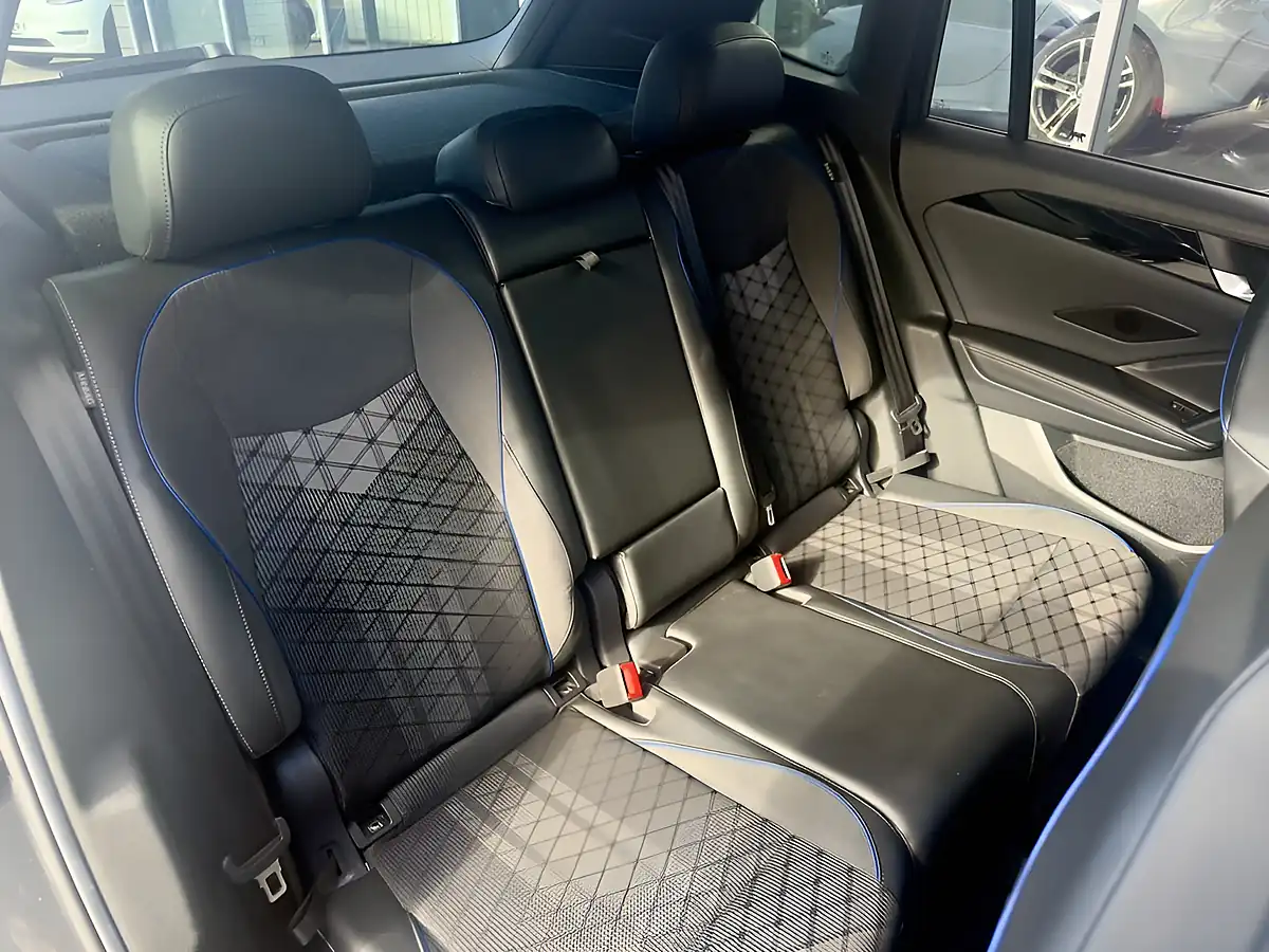 Used 2024 Volkswagen Tiguan R-Line Grey - Interior and Exterior details 9