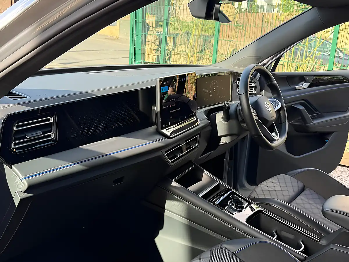 Used 2024 Volkswagen Tiguan R-Line Silver - Interior and Exterior details 11