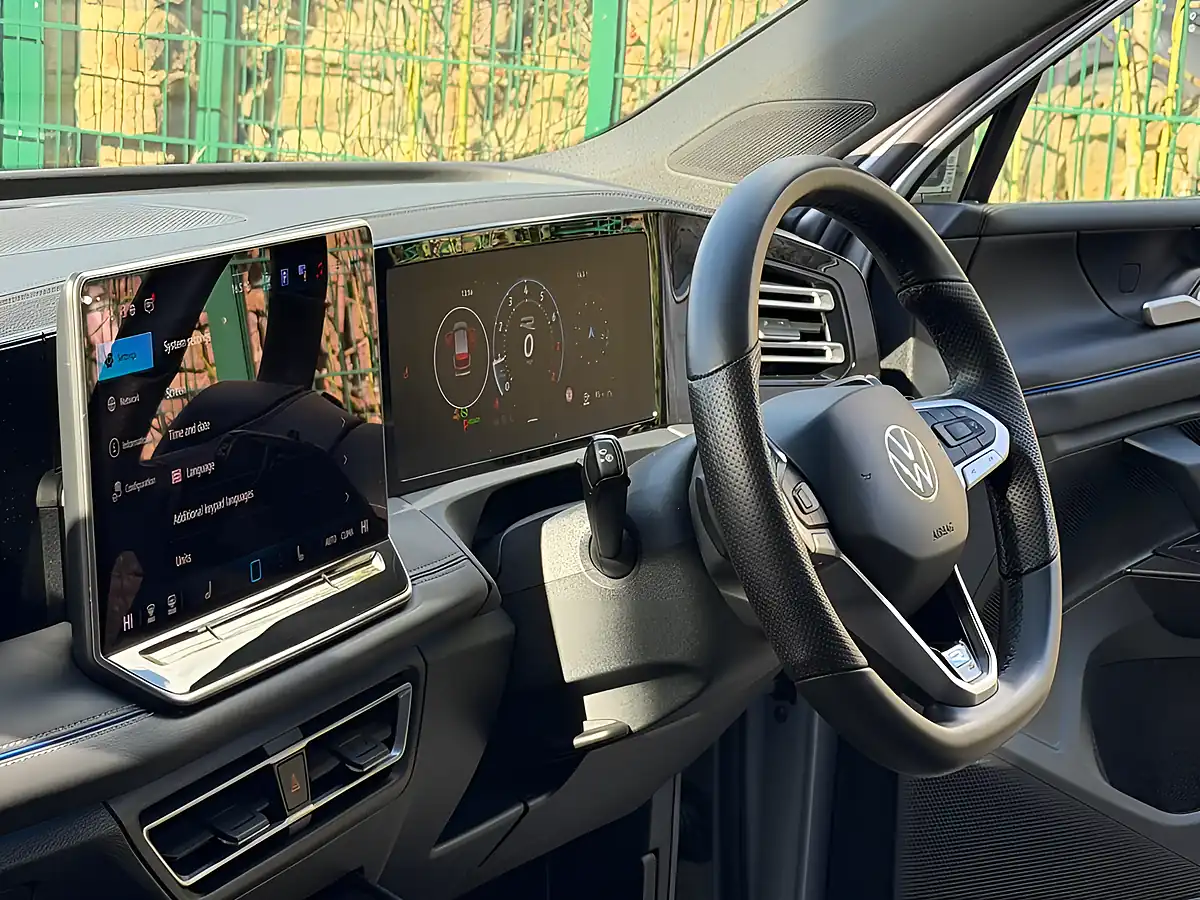 Used 2024 Volkswagen Tiguan R-Line Silver - Interior and Exterior details 12
