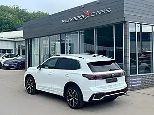 Used 2024 Volkswagen Tiguan R-Line White - Interior and Exterior details 16