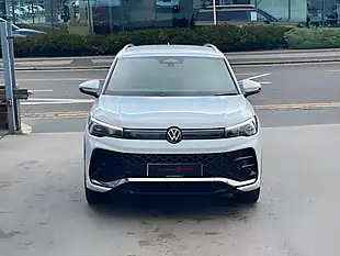 Used 2024 Volkswagen Tiguan R-Line White - Interior and Exterior details 9
