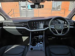 Used 2024 Volkswagen Touareg Elegance Black - Interior and Exterior details 4