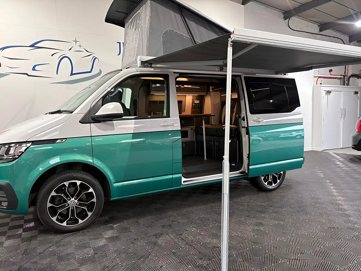 Used 2024 Volkswagen Transporter Campervan Highline White/Bayleaf Green - Interior and Exterior details 11