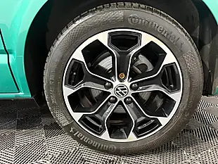 Used 2024 Volkswagen Transporter Campervan Highline White/Bayleaf Green - Interior and Exterior details 20