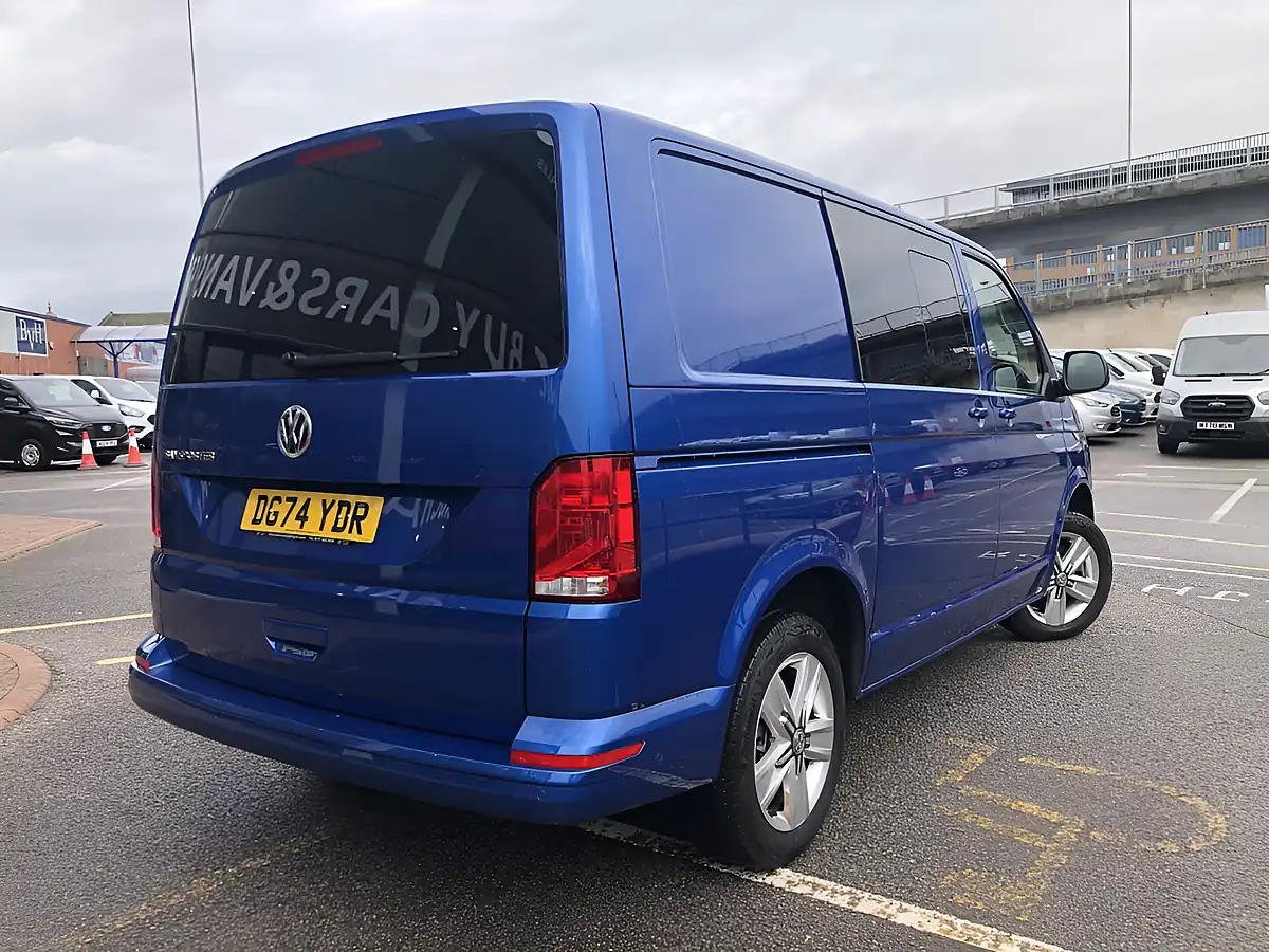 Used 2024 Volkswagen Transporter Highline Kombi Blue - Interior and Exterior details 19