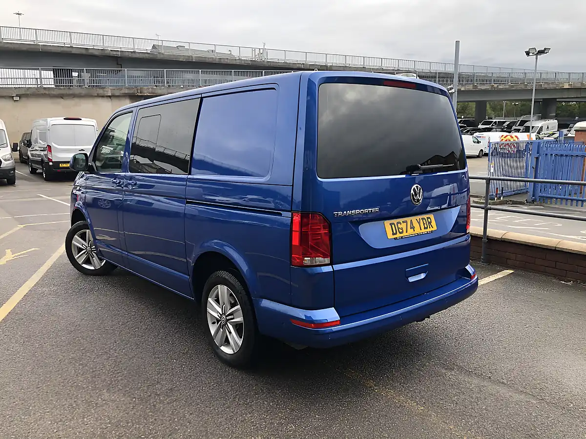 Used 2024 Volkswagen Transporter Highline Kombi Blue - Interior and Exterior details 20