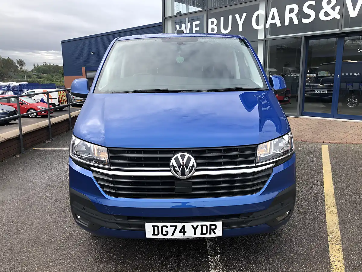 Used 2024 Volkswagen Transporter Highline Kombi Blue - Interior and Exterior details 3