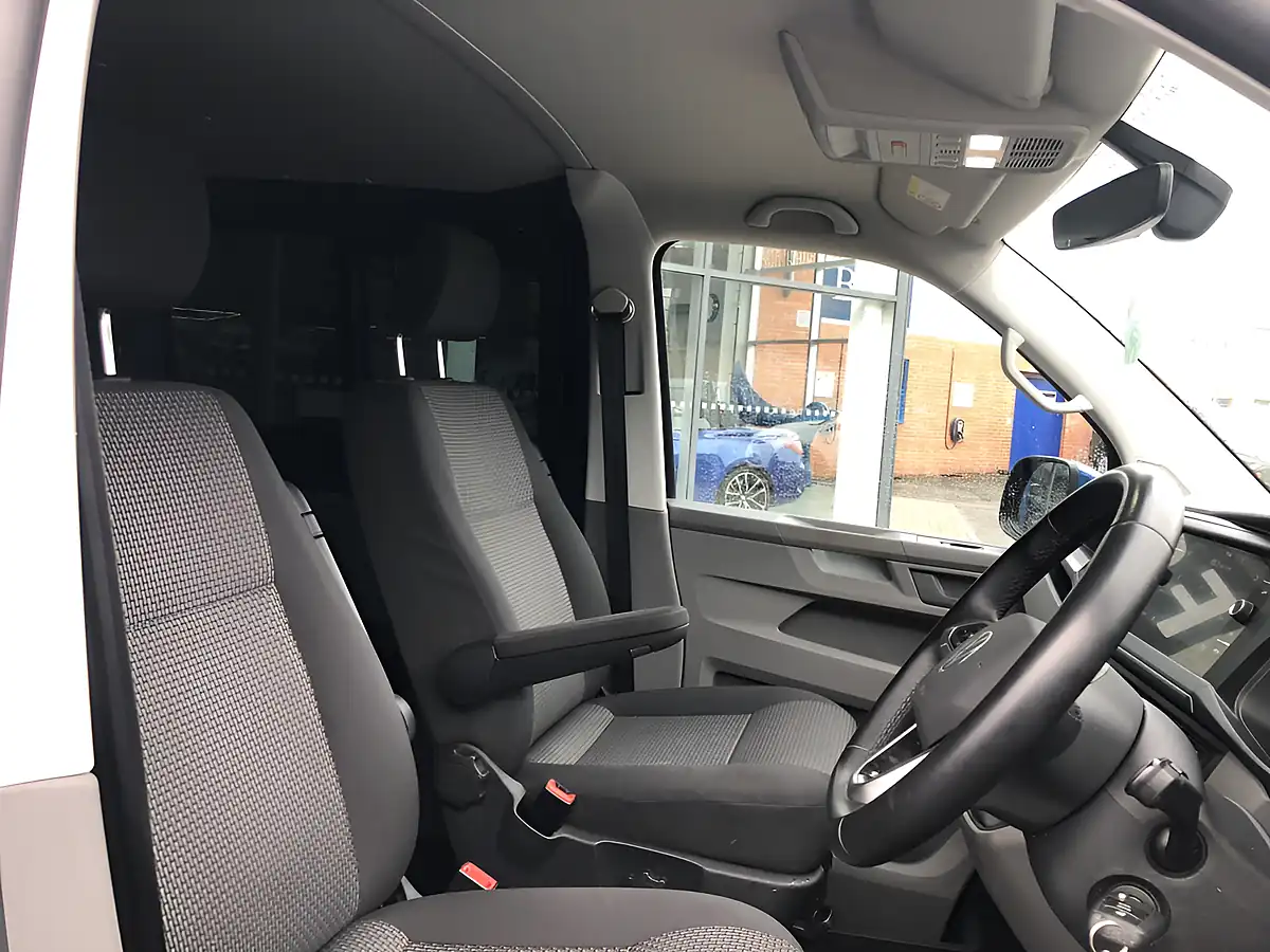 Used 2024 Volkswagen Transporter Highline Kombi Blue - Interior and Exterior details 5