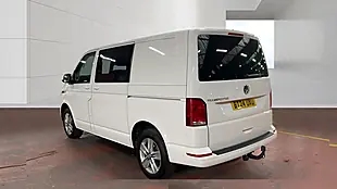 Used 2024 Volkswagen Transporter Highline Kombi Double Cab White - Interior and Exterior details 3