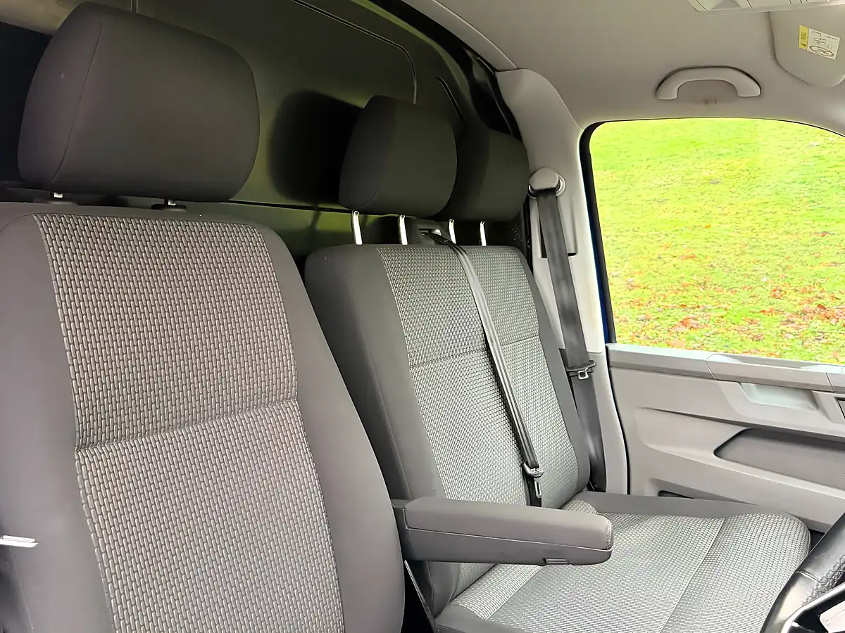 Used 2024 Volkswagen Transporter Highline Ravenna Blue - Interior and Exterior details 14