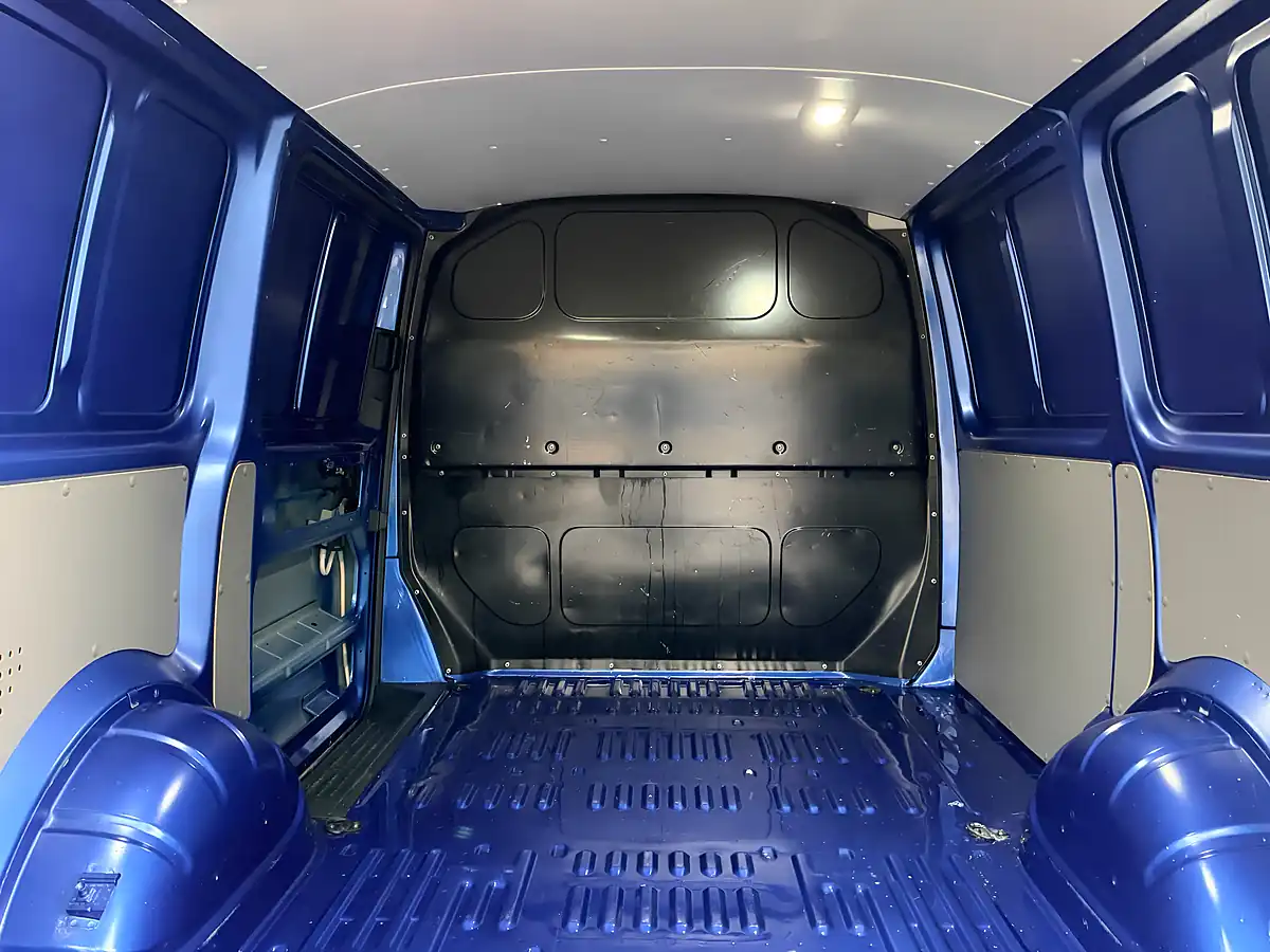 Used 2024 Volkswagen Transporter Highline Ravenna Blue - Interior and Exterior details 5