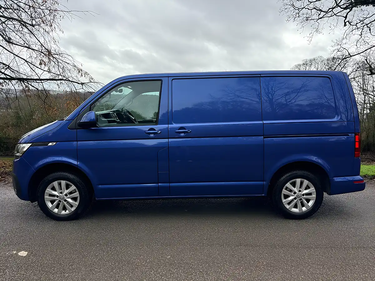 Used 2024 Volkswagen Transporter Highline Ravenna Blue - Interior and Exterior details 7