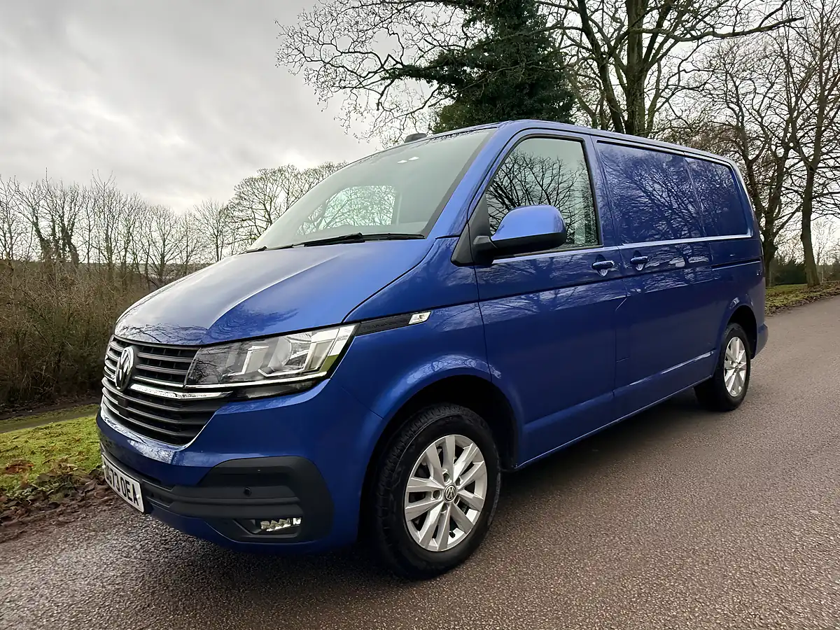 Used 2024 Volkswagen Transporter Highline Ravenna Blue - Interior and Exterior details 9