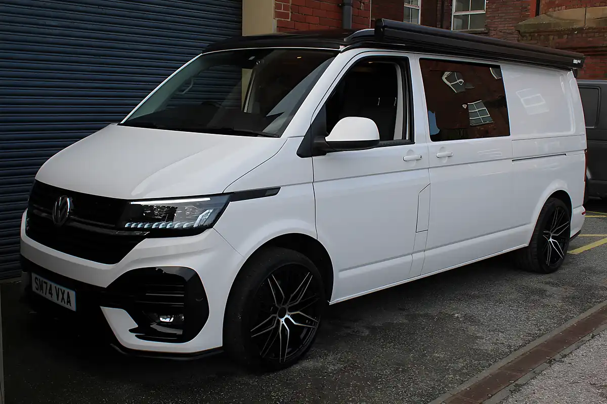 Used 2024 Volkswagen Transporter Highline White - Interior and Exterior details 6