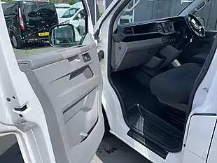 Used 2024 Volkswagen Transporter Highline White - Interior and Exterior details 13