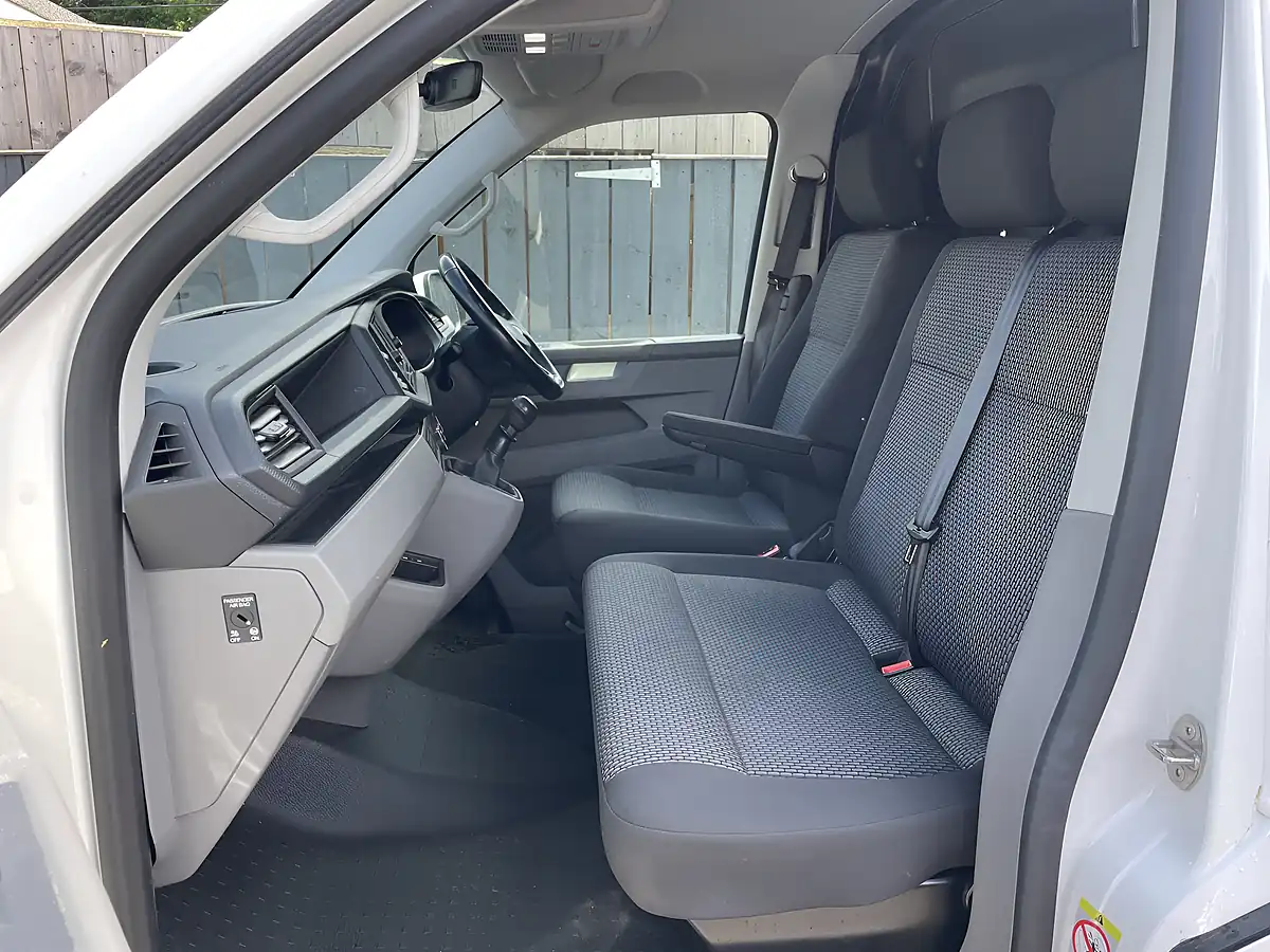 Used 2024 Volkswagen Transporter Highline White - Interior and Exterior details 14