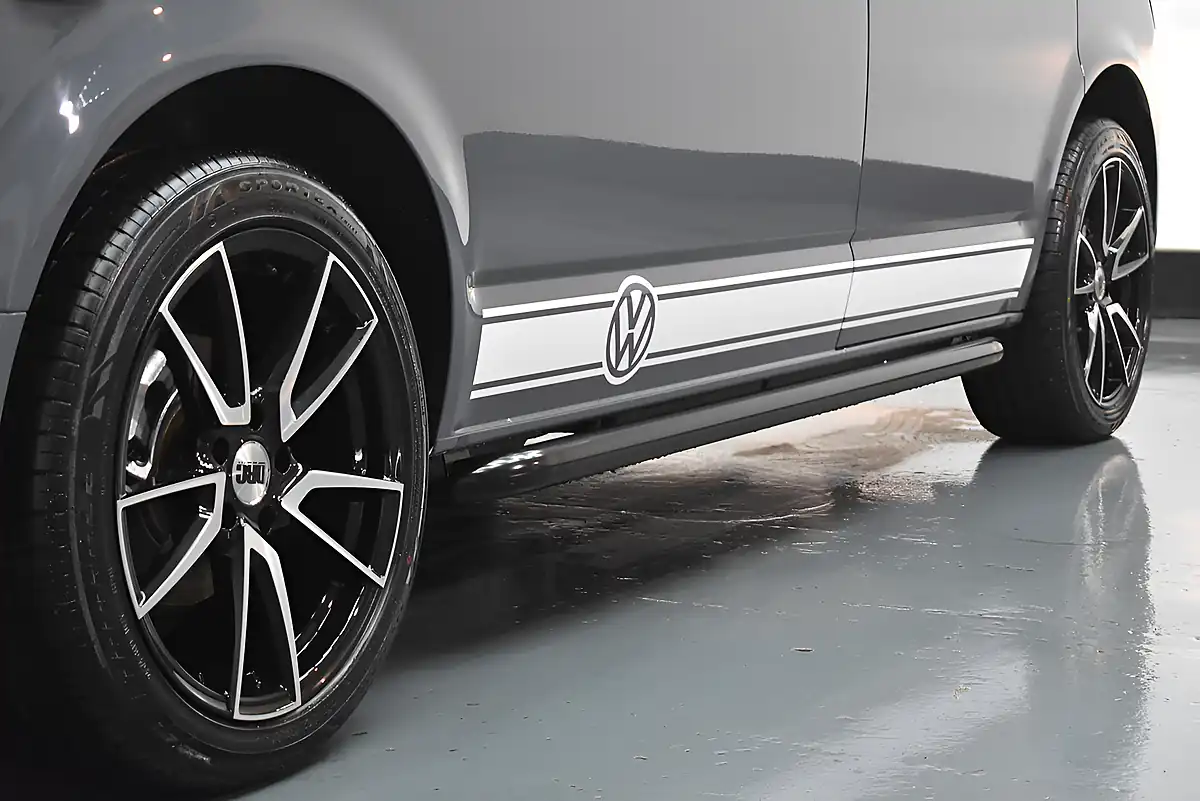 Used 2024 Volkswagen Transporter Startline White - Interior and Exterior details 13