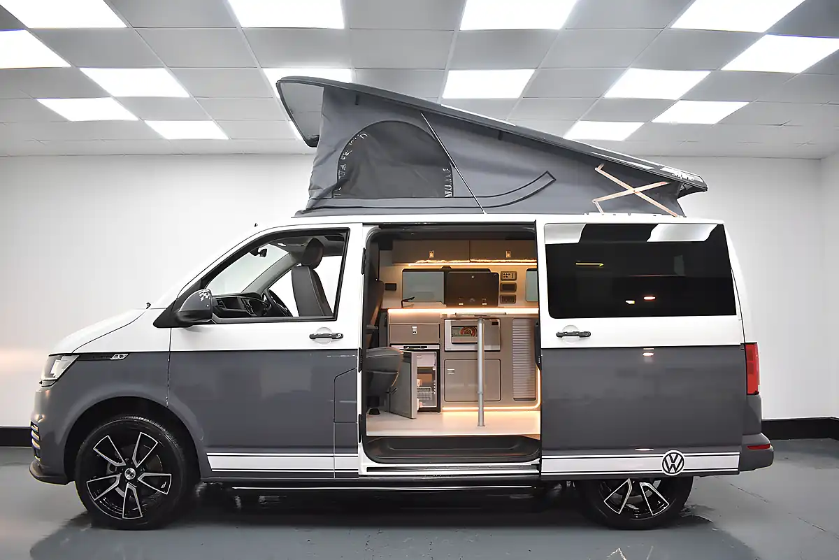 Used 2024 Volkswagen Transporter Startline White - Interior and Exterior details 2