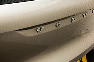 Used 2024 Volvo XC40 Plus Dark Gold - Interior and Exterior details 16