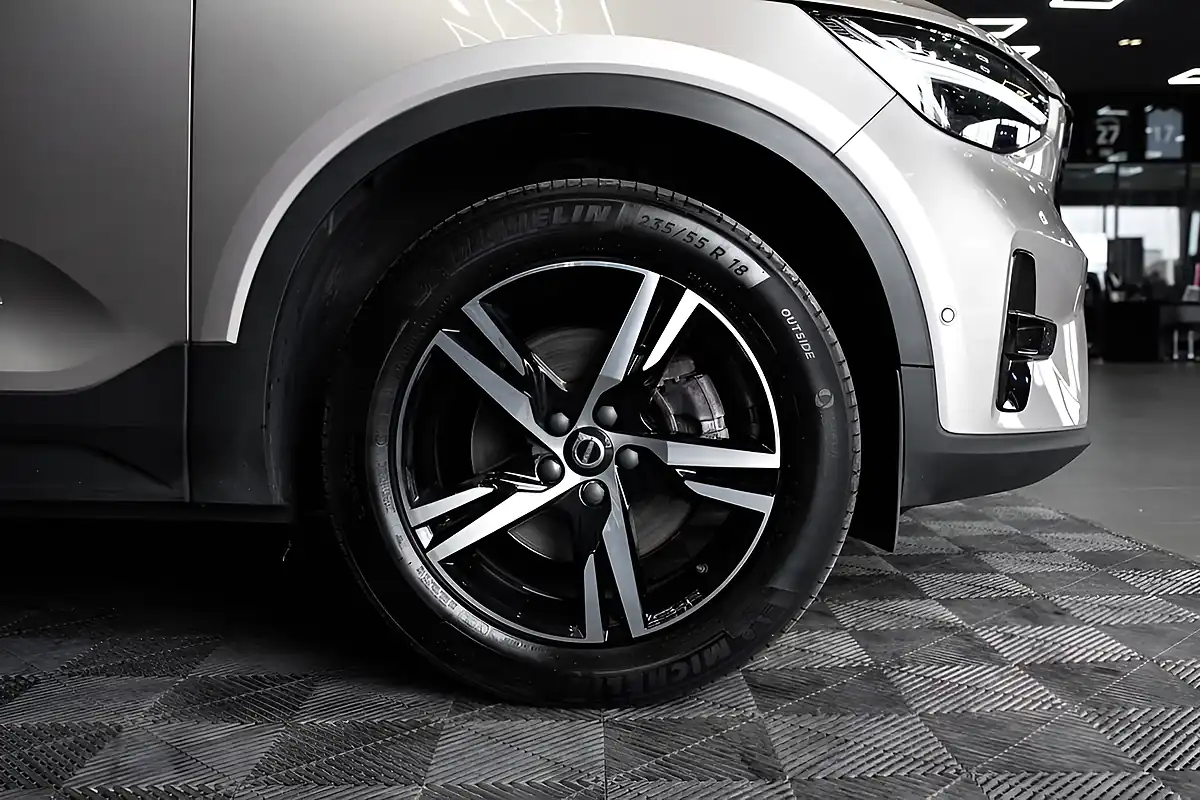 Used 2024 Volvo XC40 Plus Dark Gold - Interior and Exterior details 19