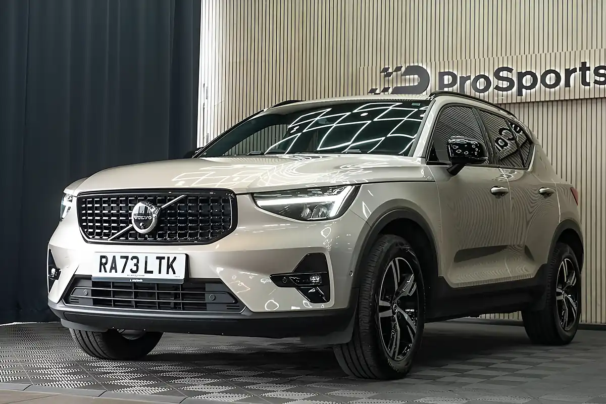 Used 2024 Volvo XC40 Plus Dark Gold - Interior and Exterior details 8