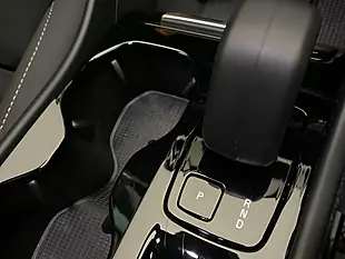 Used 2024 Volvo XC40 Plus Dark (nq) White - Interior and Exterior details 6