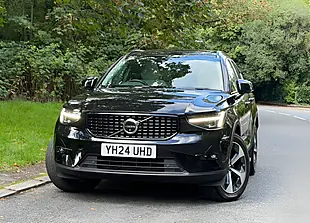 Used 2024 Volvo XC40 Ultimate Onyx Black - Interior and Exterior details 10