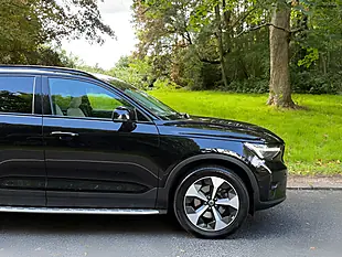Used 2024 Volvo XC40 Ultimate Onyx Black - Interior and Exterior details 11