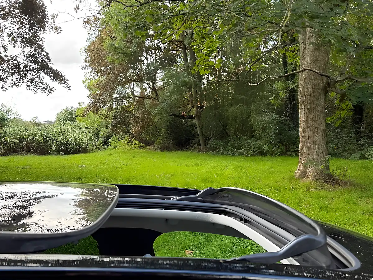 Used 2024 Volvo XC40 Ultimate Onyx Black - Interior and Exterior details 12