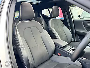 Used 2024 Volvo XC40 Ultra Dark White - Interior and Exterior details 10